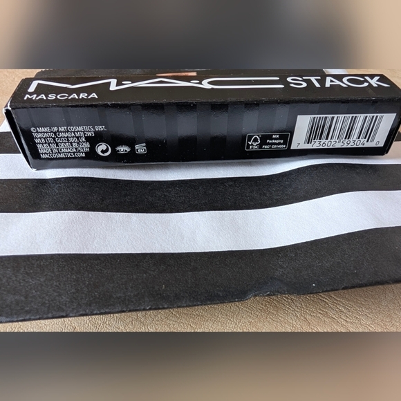 MAC Cosmetics Superstack Mascara - Black New In Box - Picture 4 of 4